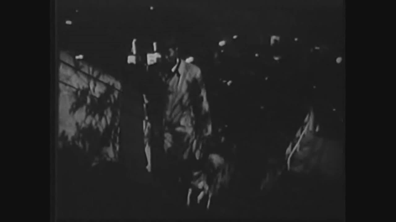 Thumbnail image for PDT: Woman on the Run (1950)